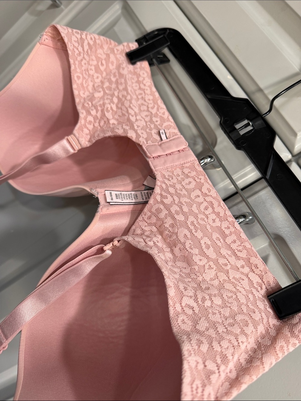 Victoria's Secret Light Pink T-Shirt Bra  Sz 38DDD, Gently Worn, Adj. Straps